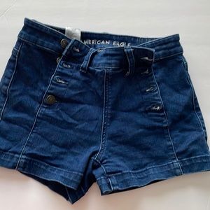 AMERICAN EAGLE SALIOR SHORTS